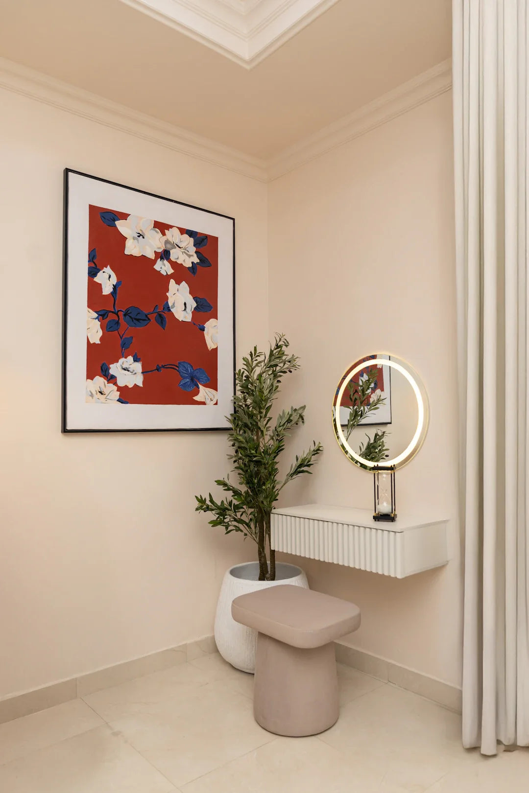 Modern Dressing Tables Stylish and Functional Choices